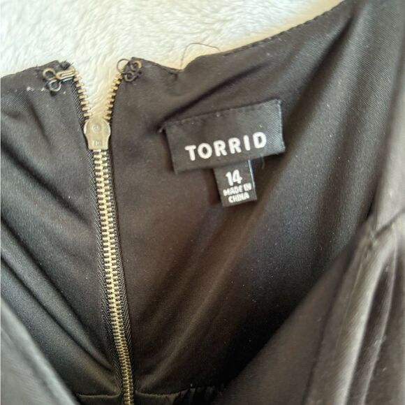 Torrid Handkerchief Hi-Lo Dress - Picture 4 of 4